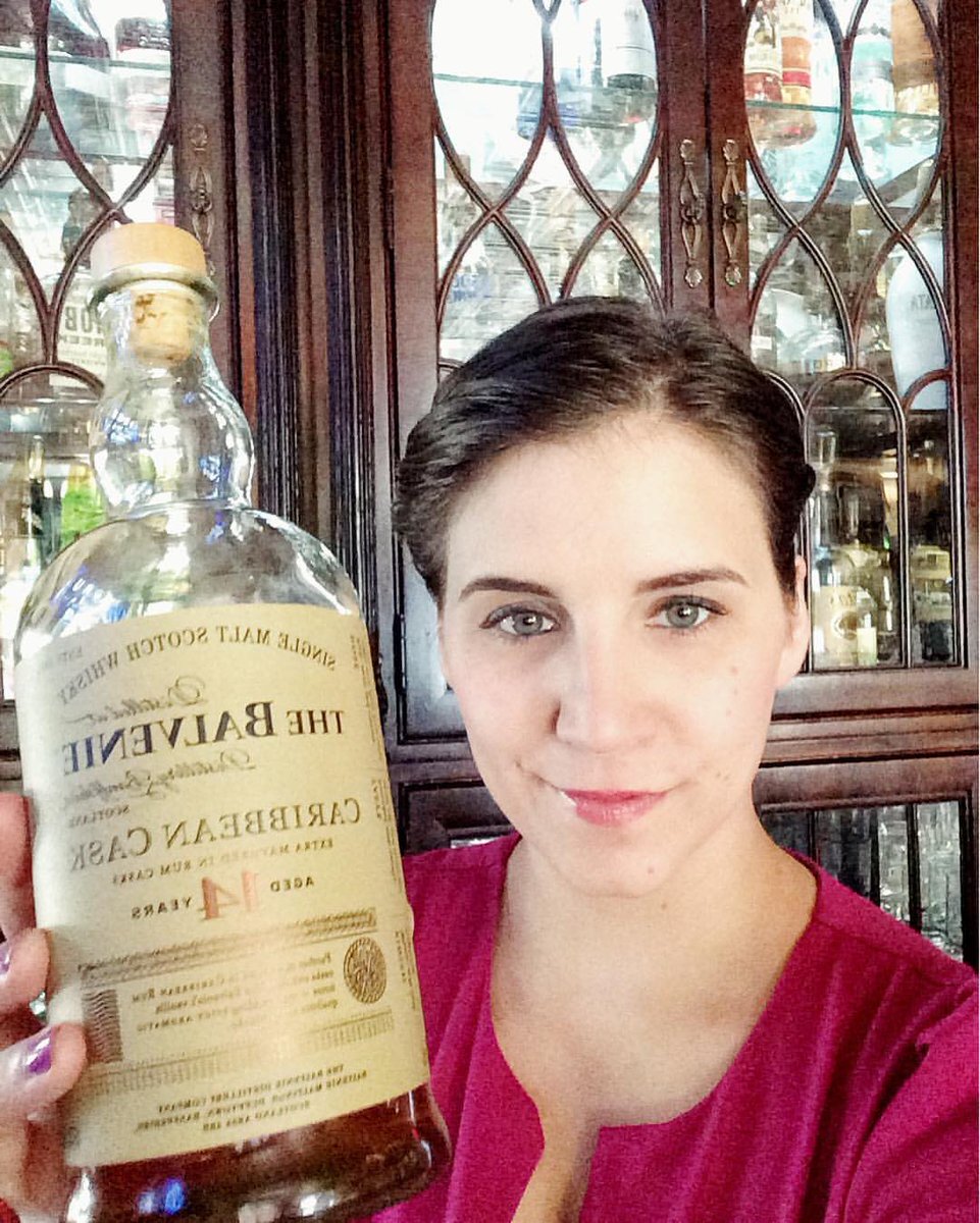 BigHouseTobacco's tweet photo. Who said #rainydays canβt be fun? #thebalvenie here @BigHouseTobacco #bighousebabes #SOTL #scranton #sundayfunday https://t.co/OdEOrUt3ej