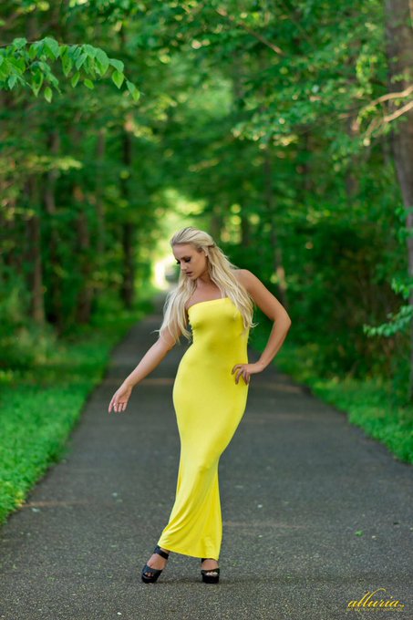 Colorsssssss 😍 loving this shot ! https://t.co/dRiyRDOzeq<a href="/tag/hotpicatnoon"class="tags"><span>#hotpicatnoon</span></a>