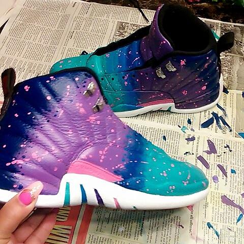 MycieSpicyy's tweet photo. #customkicks #custom12s #retro12playoffs #artlife #artrepeneur #Artlovers #handpaintkrazy #ds2 #FutureDS2 https://t.co/IcEEV19Fpv
