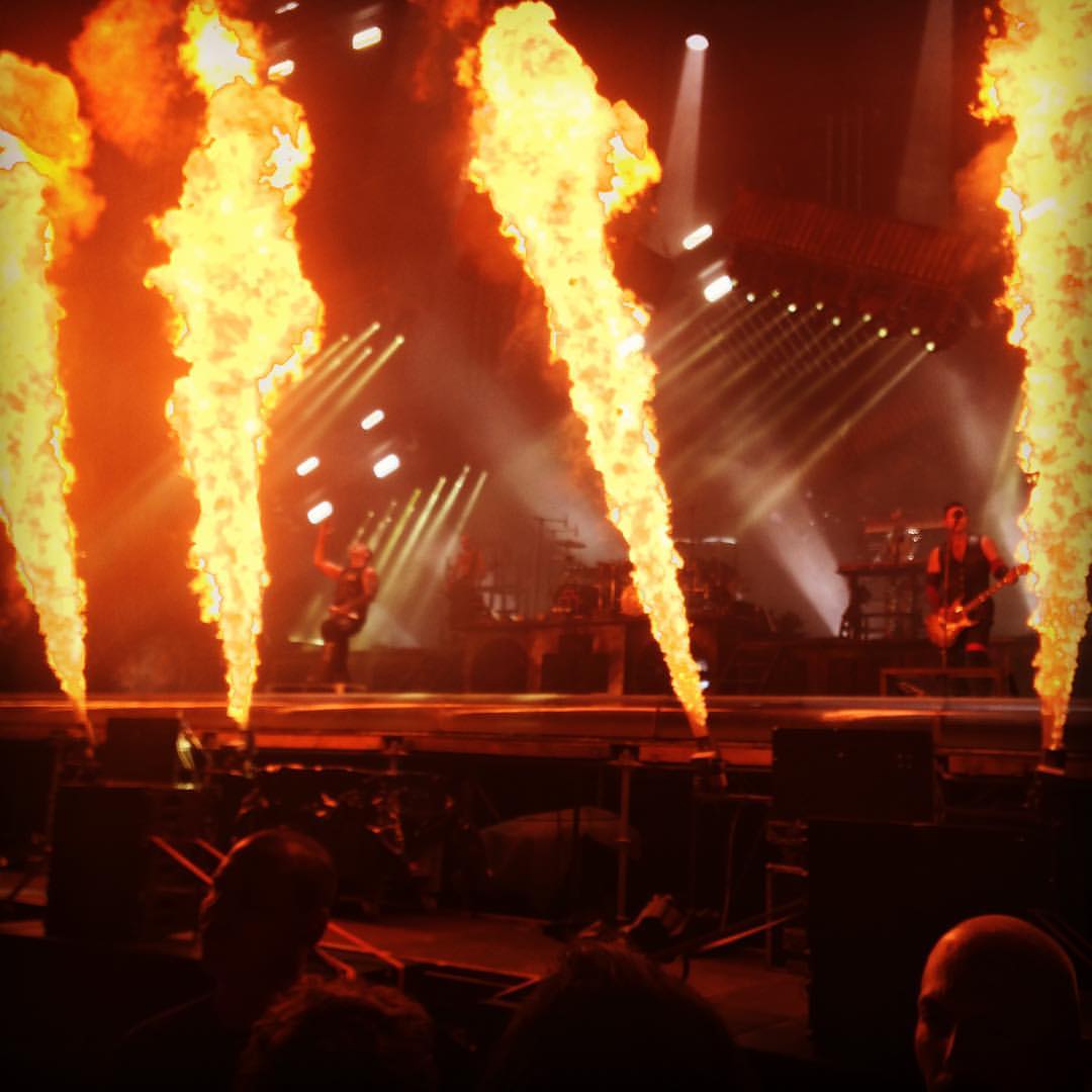WebDesignSun's tweet image. #WebDesignSun @ #RockInVienna festival in #wien   #Rammstein was freaking awesome!!))   #TillLindemann #godsofmetal
