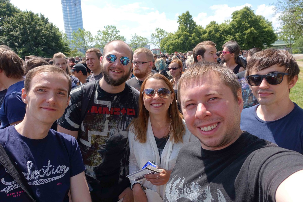 WebDesignSun's tweet image. #WebDesignSun @ #RockInVienna festival in #wien   #Rammstein was freaking awesome!!))   #TillLindemann #godsofmetal