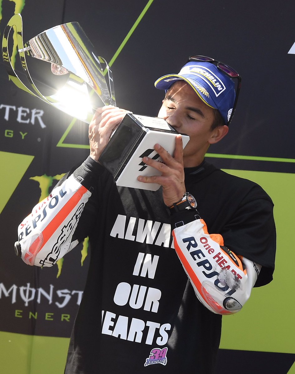 HRC_MotoGP's tweet image. "It has been a hard week but I think that together we paid tribute to Luis with the Sunday he deserved." #LS39ALWAYS