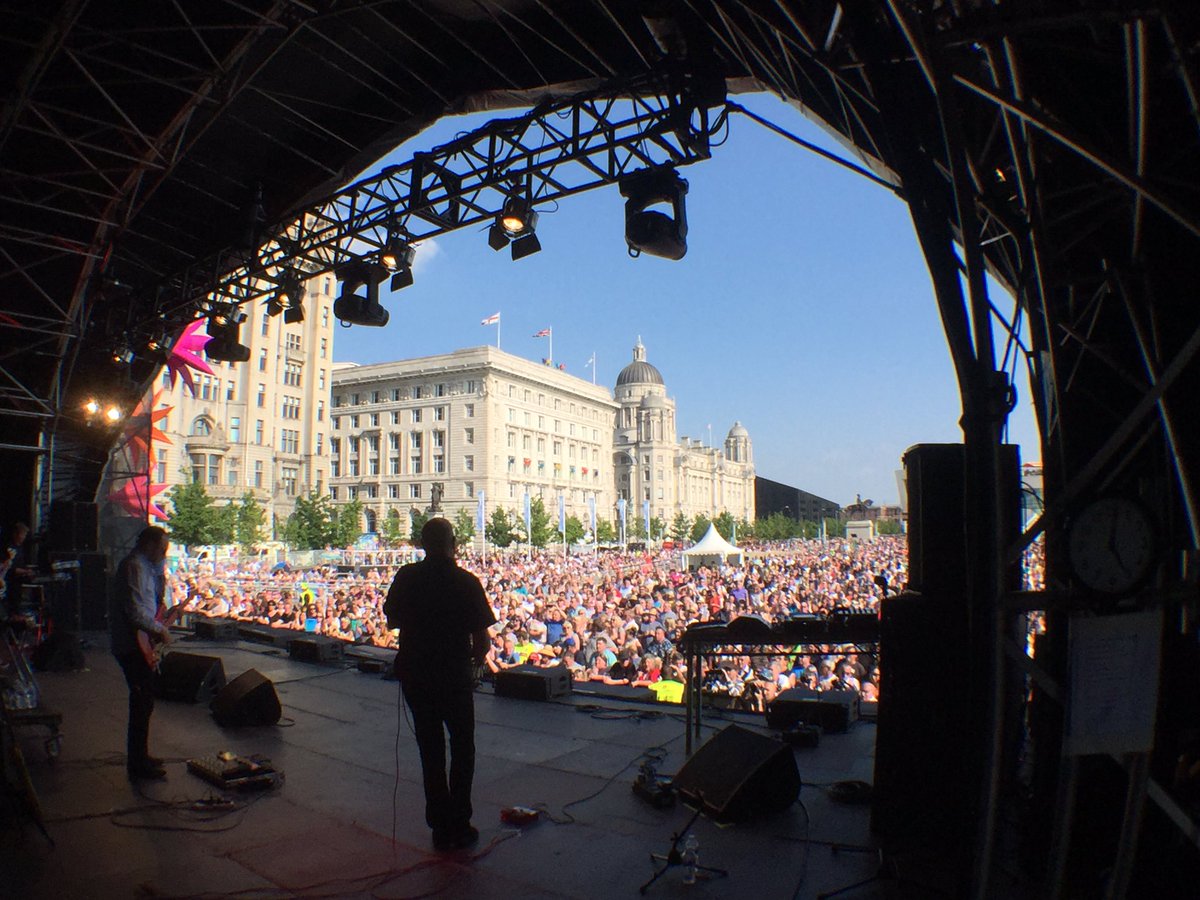 @Merseyfestival crowds #riverfestival #riverfest #cityofmusic @CultureLPool @itsliverpool #theguideliverpool