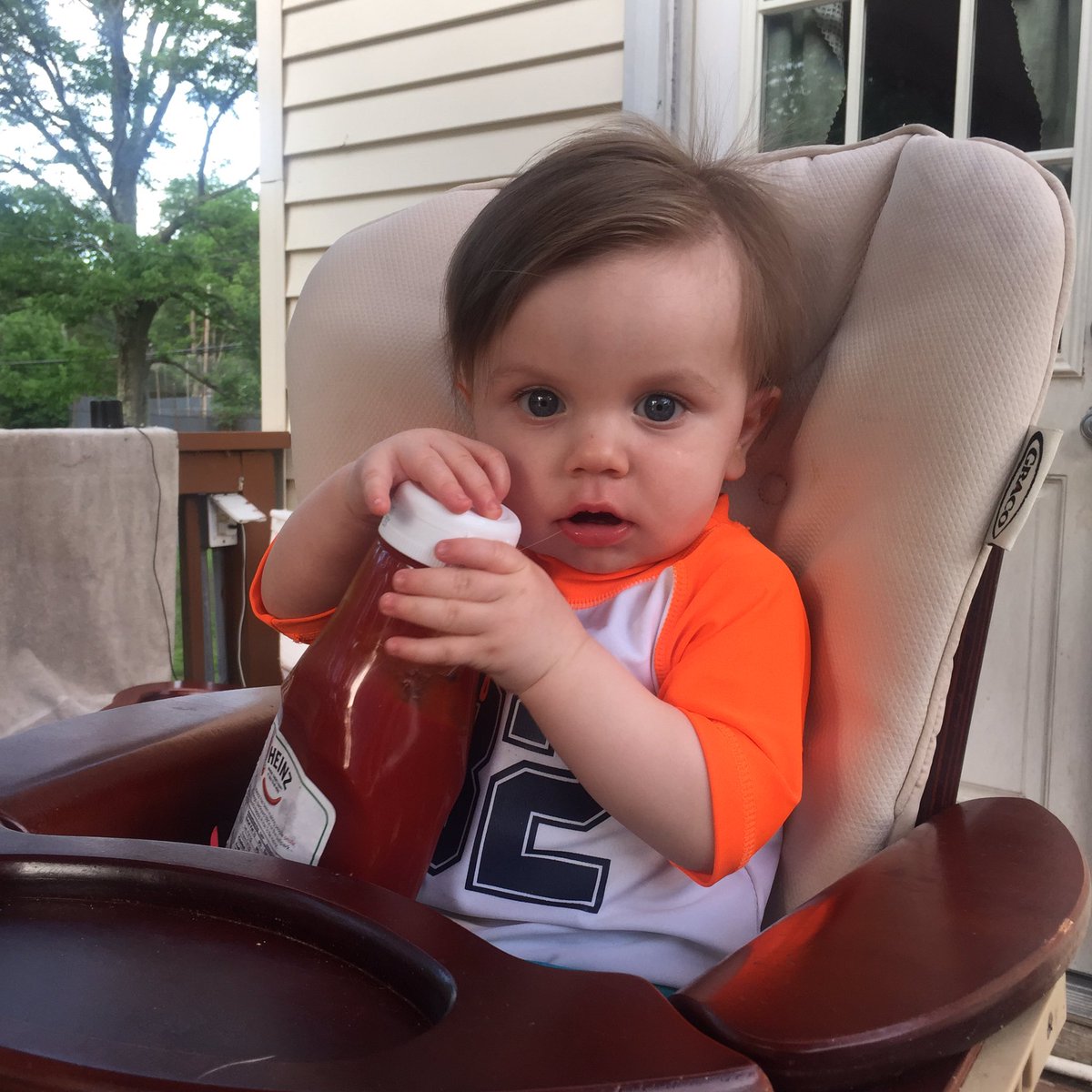 thatssomeshit1's tweet photo. Ketchup lovin little guy #8months https://t.co/IzMUh1uTuj