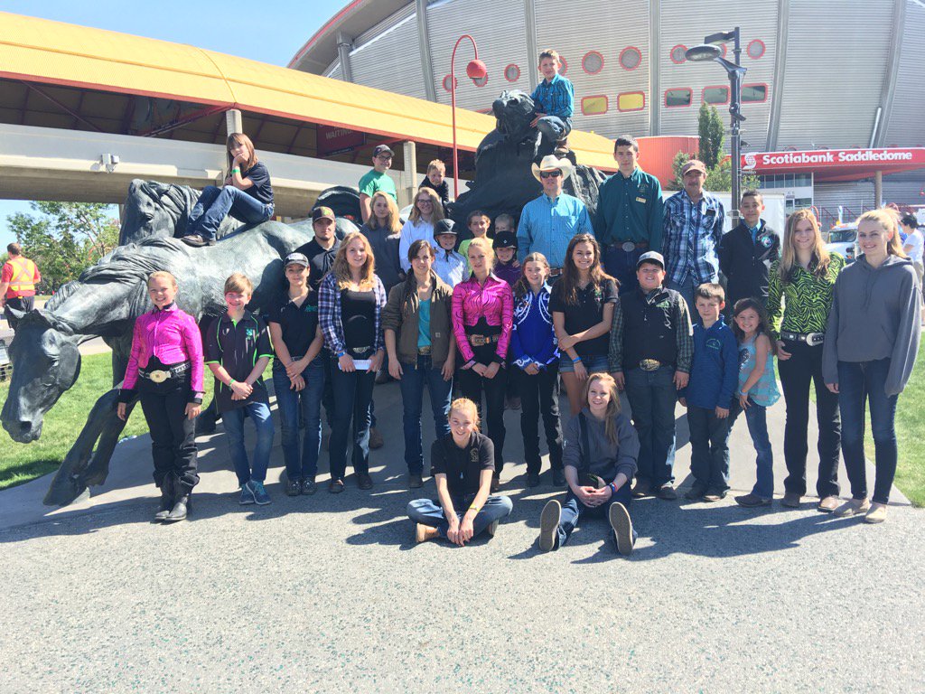 4HSouthpaws's tweet photo. 14 clubs represented at #4hop during Lifeskills click & split@4HFoundationAB @calgarystampedeag https://t.co/oFjIZONy2N