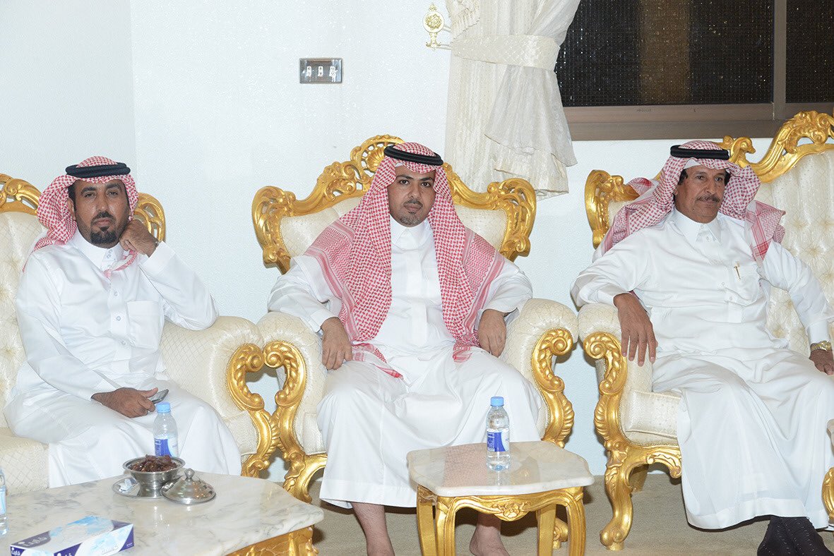 fahdal3jlane's tweet photo. حمد بن غديف وخالد بن غديف وفهد بن عاطف في ضيافه الامير سجدي الهيضل في مركز الحفيره ،،، https://t.co/R3riqYGO1b