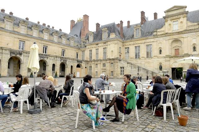 CFontainebleau's tweet photo. #FHA16 : + de 27 000 visites malgré des conditions d'accès particulièrement difficiles. Merci de votre fidélité ! https://t.co/qitnaEd5u5