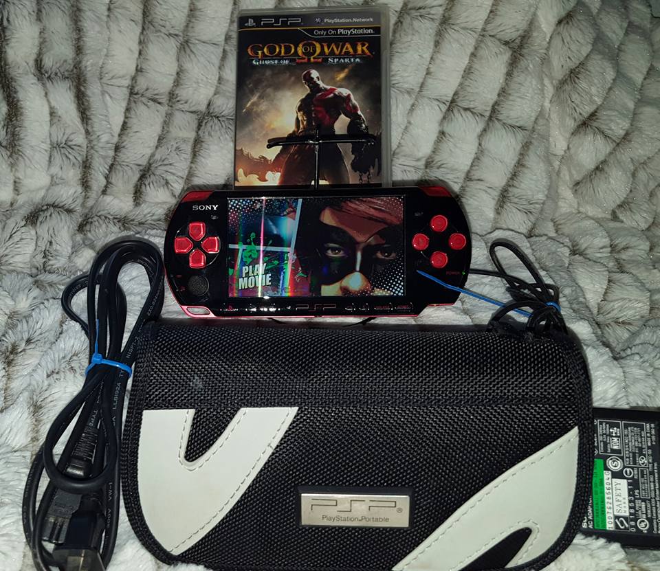 _Twinkle_Store_'s tweet image. Rare Find! God Of War Special Edition PSP! 
#PSP #PlayStation #Godofwar #gamer #gaming

amazon.com/gp/offer-listi…