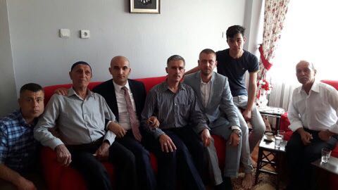 OlcayKilavuz's tweet photo. Şehidimiz Halil Esendağ'ın babası Toker Esendağ babayı ve Kardeşi Adil Esendağ ağabeyi ziyaret ederk hasret giderdik https://t.co/raU7nZAOid
