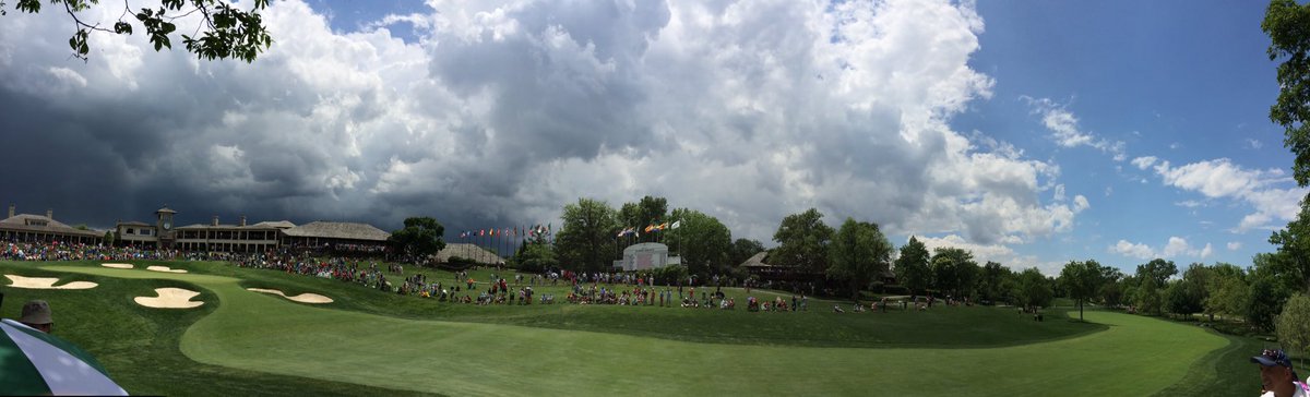 Dany1013's tweet photo. Don't go left! @MemorialGolf @PGATOUR https://t.co/fDoIh2qlj2