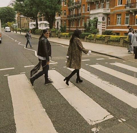 DEBBIE3636's tweet photo. [WEEKEND PICTURE]
@Slash and Meegan in London UK https://t.co/1V0mFe7a1O