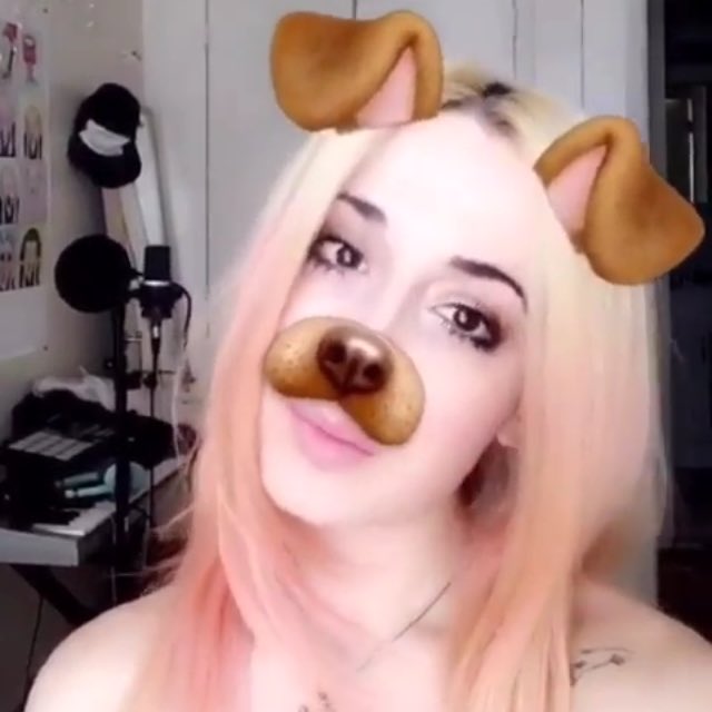 sizzyasmichael's tweet image. using dog filters 💖