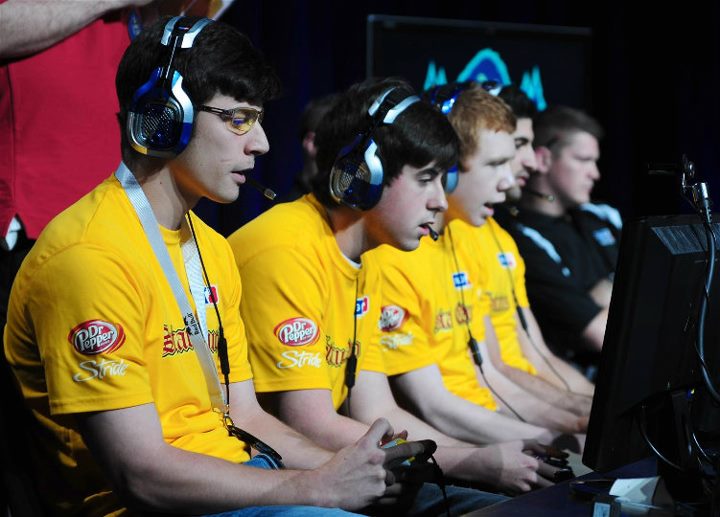 ASTROGaming's tweet image. The ASTRO Crew is headed to #MLGAnaheim next week!

Info: astro.gg/MLGA16

Photo Flashback @MLG Anaheim 2011