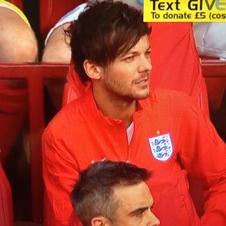 alaanpiris2's tweet photo. When you are looking the match and remember that tomorrow have a exam

#SoccerAid2016 https://t.co/URpfbSz5CX