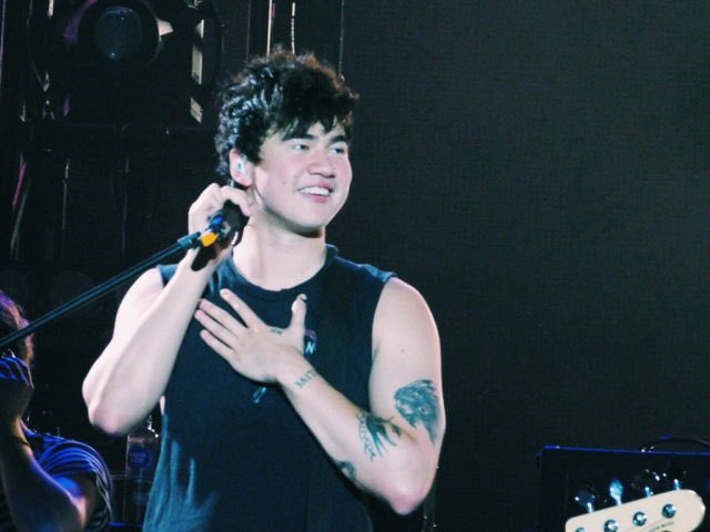 bestpicsofcalum's tweet photo. CALUM IS SUCH A CUTIE https://t.co/YpV2Ak7aln