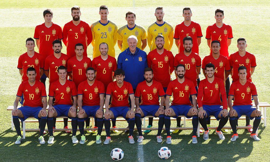 Koke6's tweet photo. Menos de una semana para que arranque la #Euro2016. Estamos listos! #VamosEspaña 🇪🇸⚽ https://t.co/bqRYkpmxW7