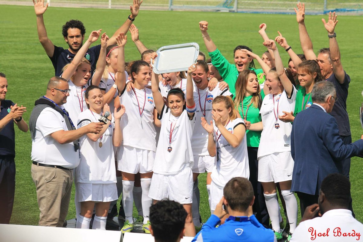 ThomasGabard's tweet image. Probablement ma plus belle saison ! Merci mes filles 😘 @ASSEFeminines #FierDeVous #TeamASSE #BernardEnLigue1