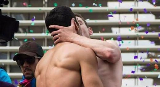 Sense8_Fas's tweet photo. Já teve até beijo entre Will e Lito #Willto https://t.co/DAqZHExQWC