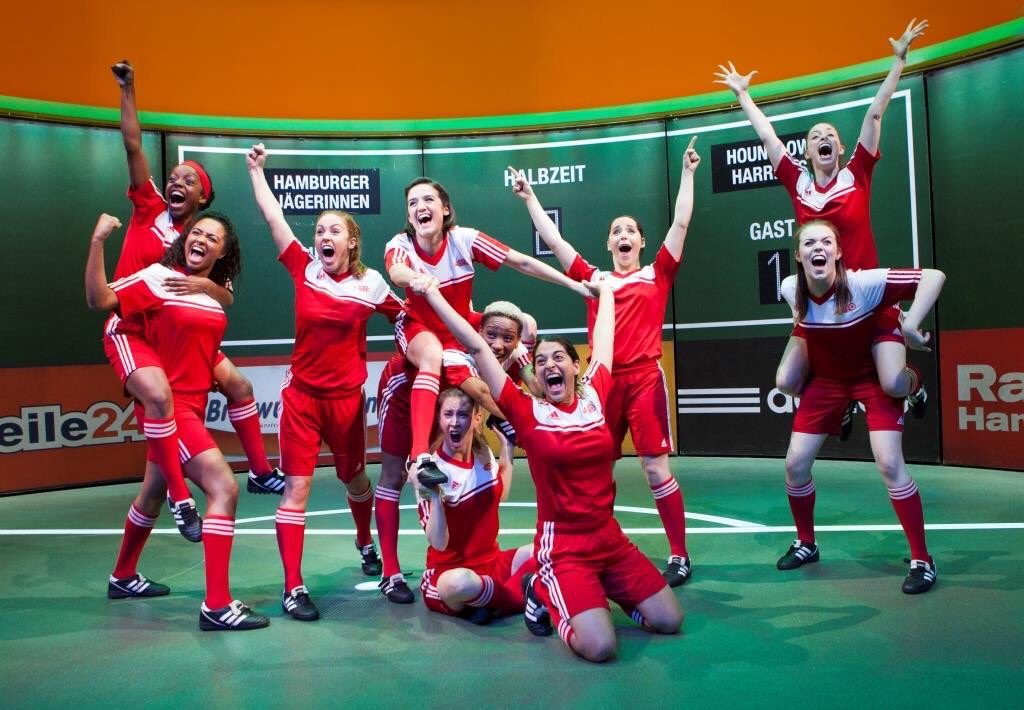 sophnorton's tweet photo. 3 months since @BendItMusical ended I'm still not over it and still haven't changed my header or bio💔 #teambendit⚽️ https://t.co/OHdqReJXVu