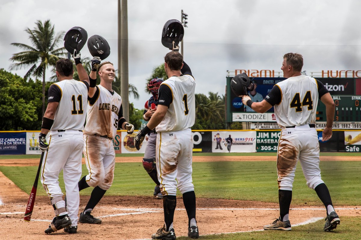 LBSUAthletics's tweet photo. FINAL: @LBDirtbags 5, FAU 1. LBSU advances to the Regional Final &amp; will play Miami tonight at 4pm PT!  #GoBeach https://t.co/y9hQr6CPSM