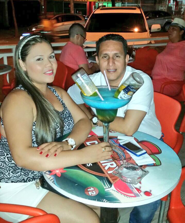 MktQuijano's tweet photo. Es justo y necesario #Daikiry con @ginitadiaz https://t.co/FDQY26OO8M