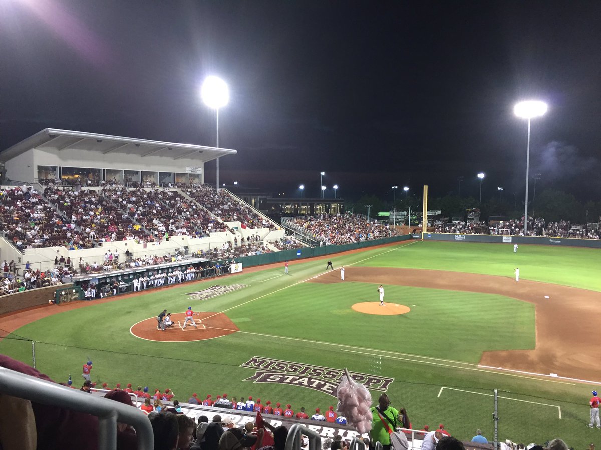 SansingPhd_lpc's tweet photo. This many fans after a 2hr delay in Sunday, begin at 8:44? I'd say no other pgm. Incredible. #HailState #msstatebb https://t.co/ISld8HJ6QN