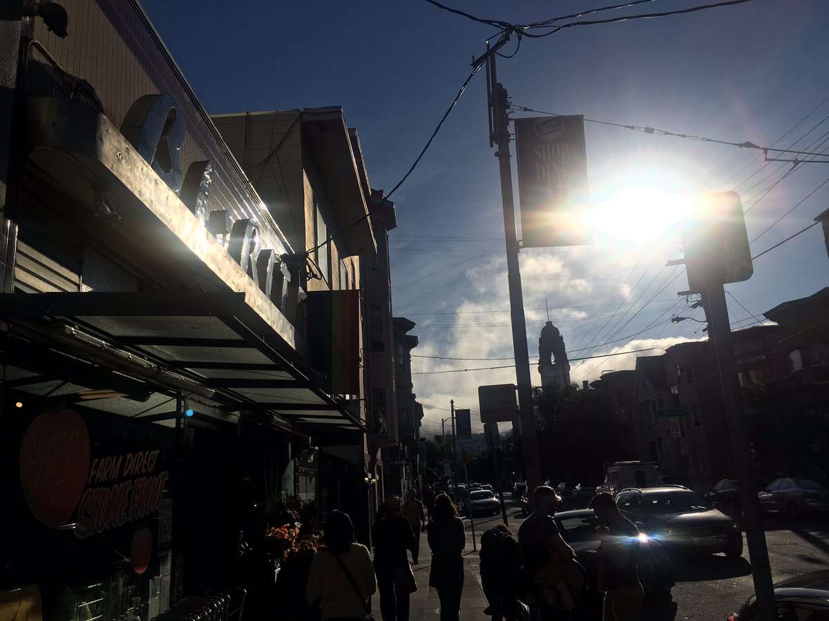 trumanshandler's tweet photo. @KarlTheFog is fast approaching..... https://t.co/RqR6VUPF9S