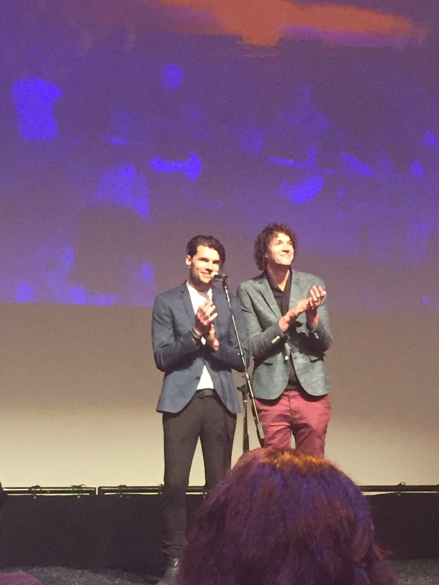 jfreakhideout's tweet photo. for King and country in the press room at the #klovefanawards! https://t.co/SqvKMHcvcw
