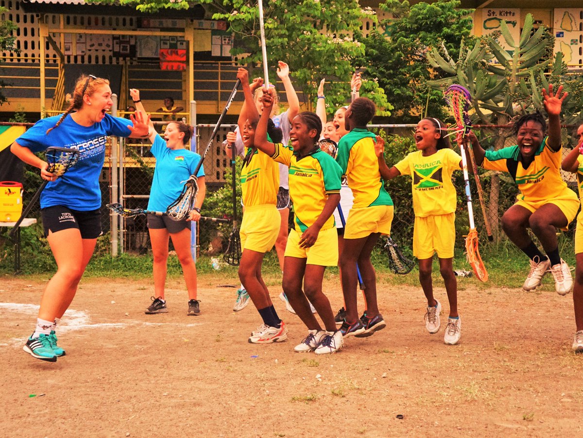 LaxVolCorps's tweet photo. Share what you love with passion and enthusiasm... and this is what happens. #TuftsInJamaica #CoachServeLearn https://t.co/pJ86Rfphf6
