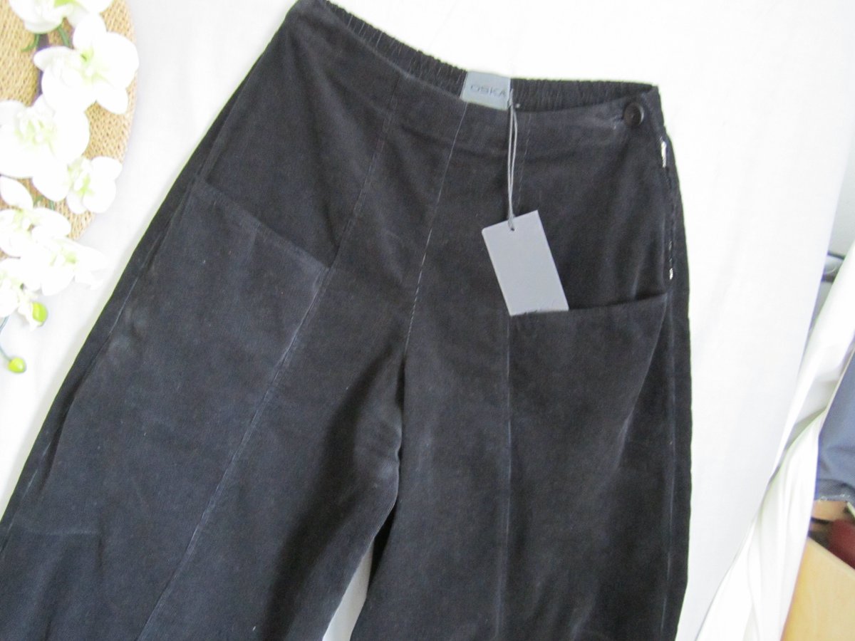 13HickoryDock's tweet photo. Fabulous OSKA !! #Trousers #EuropeanFashion
#WillShip #eBay
#UK10 #US6 #EU38
#Oska1
https://t.co/UBGT6dk0O5 https://t.co/l2Ddcn4NBe