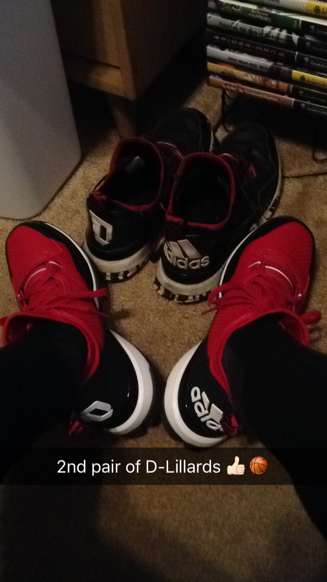 AdamTaberman's tweet photo. Had to get a new pair of D-Lil's. Appreciate it @Dame_Lillard @adidas #RipCity #DameDolla https://t.co/DrAoTyt3dm