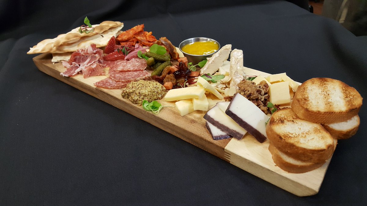 7MGrill's tweet photo. Fact no 119: It is estimated that a quarter of life’s pleasurable moments involve cheese in some capacity. https://t.co/RO4BdAojFt