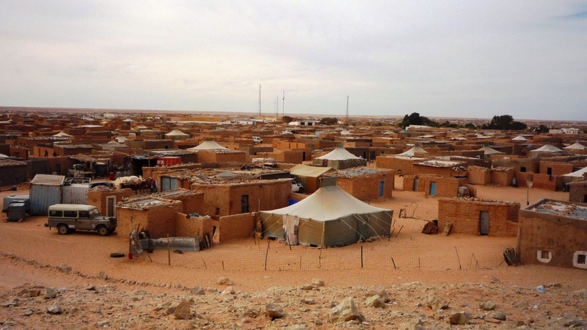 Les camps de Tindouf interdits à des journalistes algériens
bit.ly/1RUQ6GZ