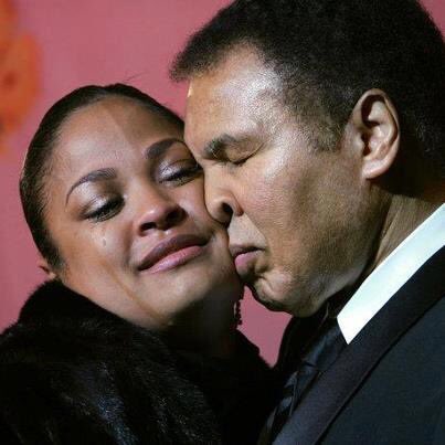 theMaryeliza's tweet photo. This literally melted my heart 😩 #RIPMuhammadAli 👼 https://t.co/6wGRjh7Fip