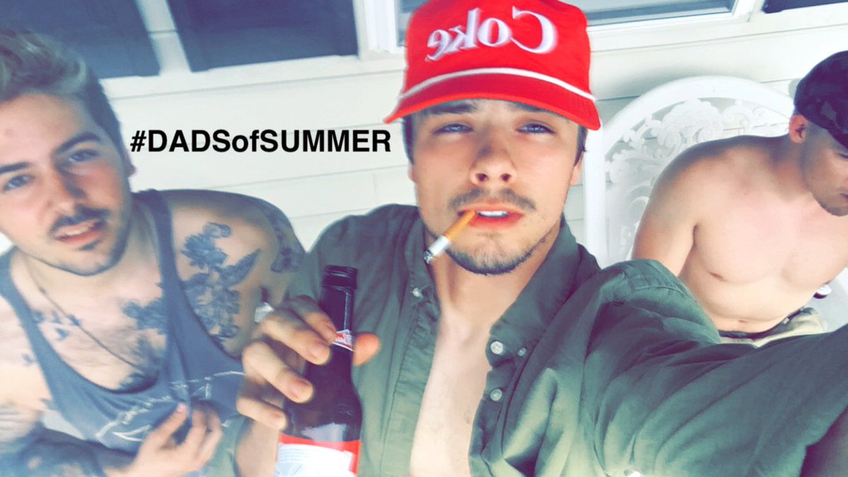 J__sAv's tweet photo. #DADSOFSUMMER @parkershaffer https://t.co/24njBZEvK8