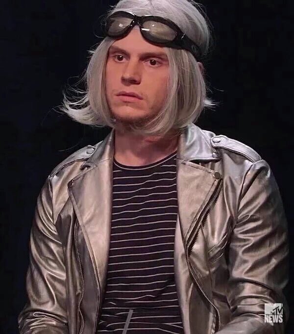 Cuando dicen que Wanda no es mutante y solo es una Avenger.