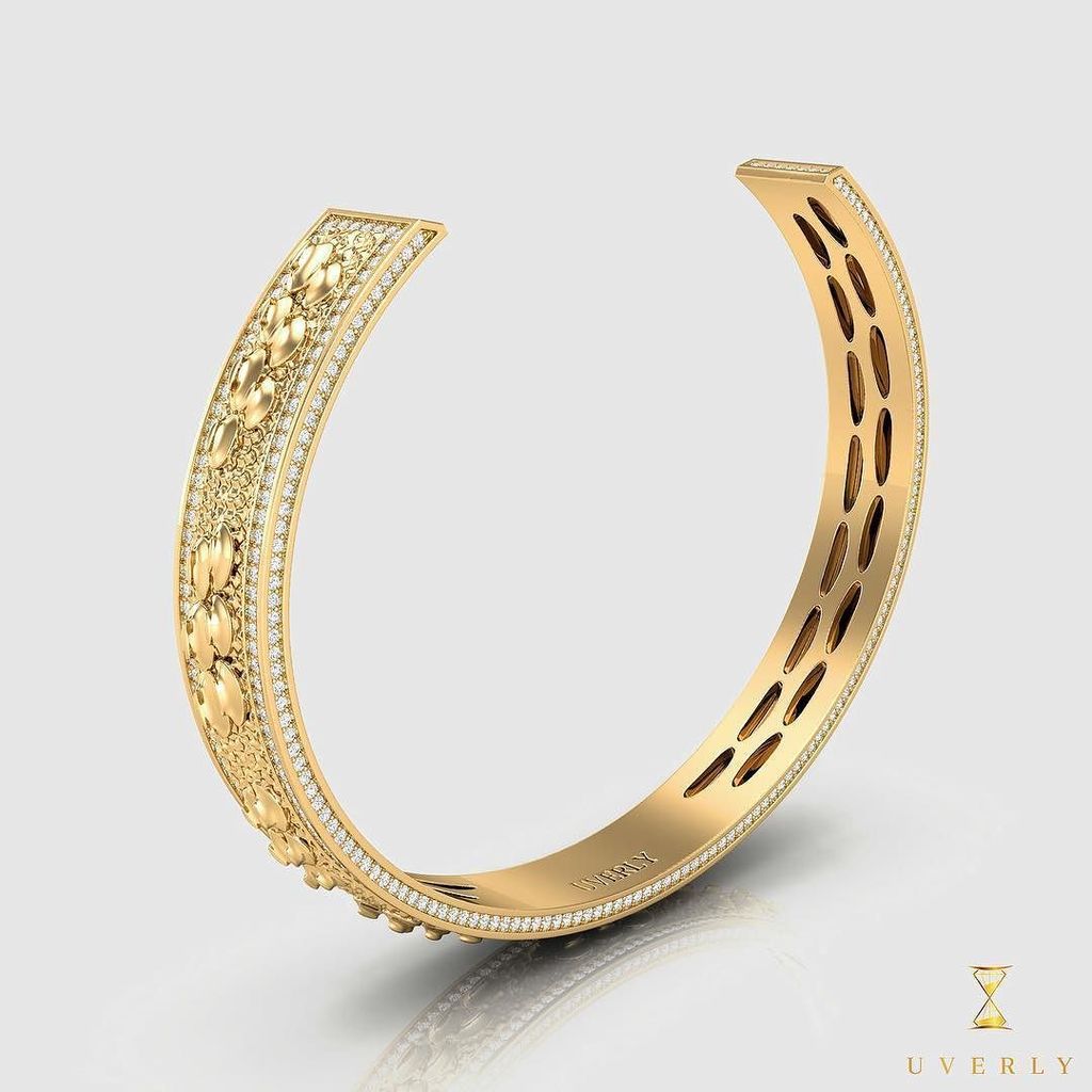 uverly_'s tweet photo. Alligator Skin Cuff Bracelet
#uverly x #jewelry x #jewellery x #gold x #solidgold x #18k x #luxuryjewelry x #fineje… https://t.co/fDxtbVrYCd