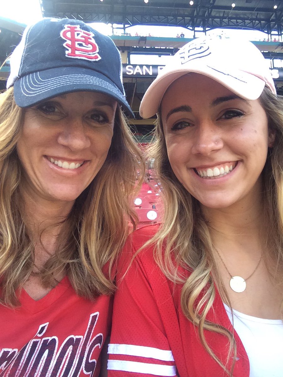 raelennaf's tweet photo. #stlcards momma and daughter https://t.co/mHNdYyISJl