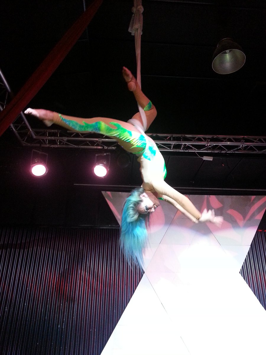 StromboliCirco's tweet photo. #Strombolievents#ellasfestival#2016#aerial# https://t.co/pcVcEwfS2x