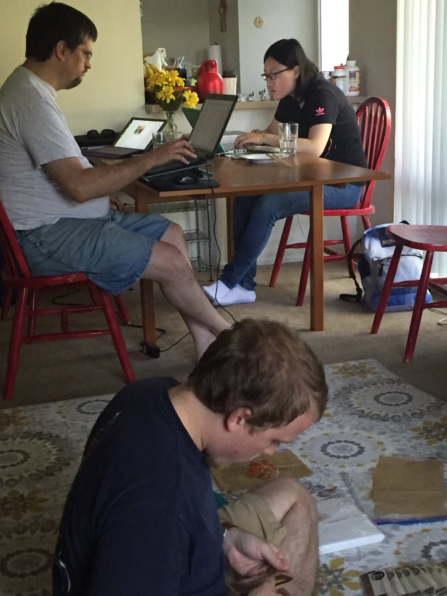 CestBienManger's tweet photo. Hard at work! @Veggie_Mights #FST160 #almostdone #foodprodpro https://t.co/SffcIz7W5U