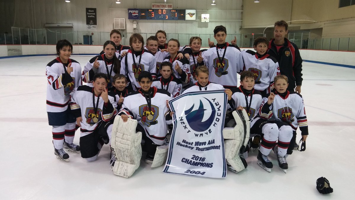 2004 BC Bears tweet media