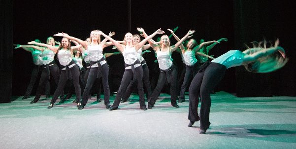ReveDanceCoPSU's tweet photo. Photos of our #THON2016 piece, performed in our 2016 Showcase! https://t.co/XNum1qKoZ0 https://t.co/nGq5pS5MzM