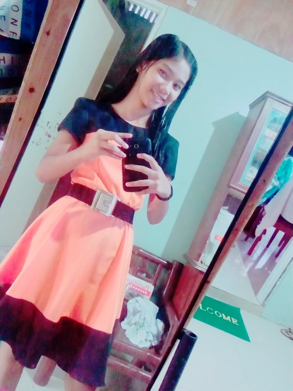 leila_dear's tweet photo. 👗👗👠 https://t.co/UcR0YSs5sg