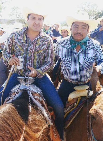 idgruperaofi's tweet photo. #GruperosEnLasRedes Asi se quita el calor @julionalvarez A quién se le antojo? #PatronesIDG #BuenDomingo https://t.co/YHRWWpMQXH
