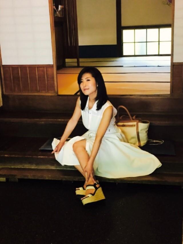 古瀬絵理 肌寒い朝 本日発売の週刊ポストに先日箱根で撮影したグラビアが載ってます この年齢でオファーが来ることに感謝 よろしければご覧くださいね T Co Ccjcevjoc2 Twitter