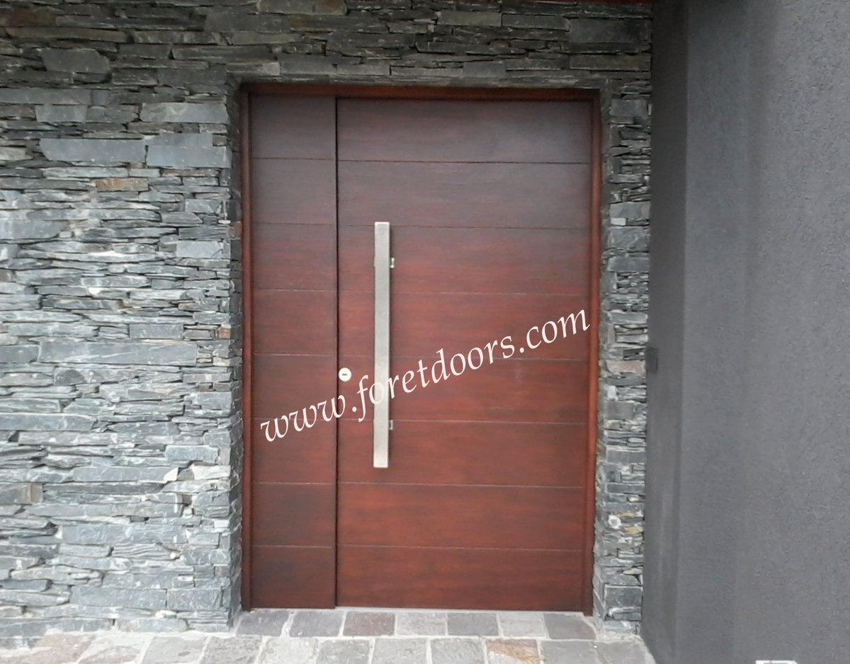 foretdoors's tweet photo. Wooden front door, high quality. https://t.co/qkXvvhNen4