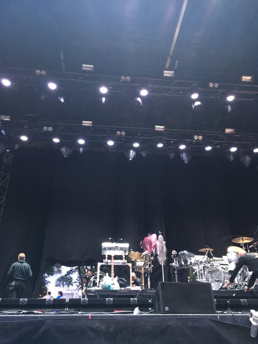 T-Robyn... #FieldTripTO