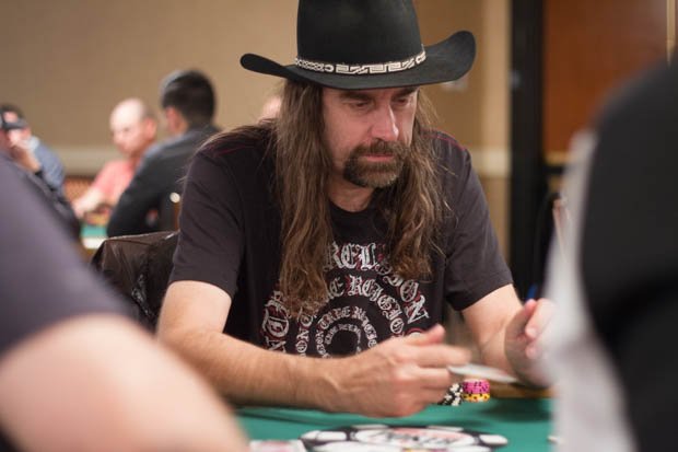 PokerListings's tweet photo. Didn’t expect to see this guy today. #JesusRises? https://t.co/4yFyNdFJpE https://t.co/e4CLkfiR79