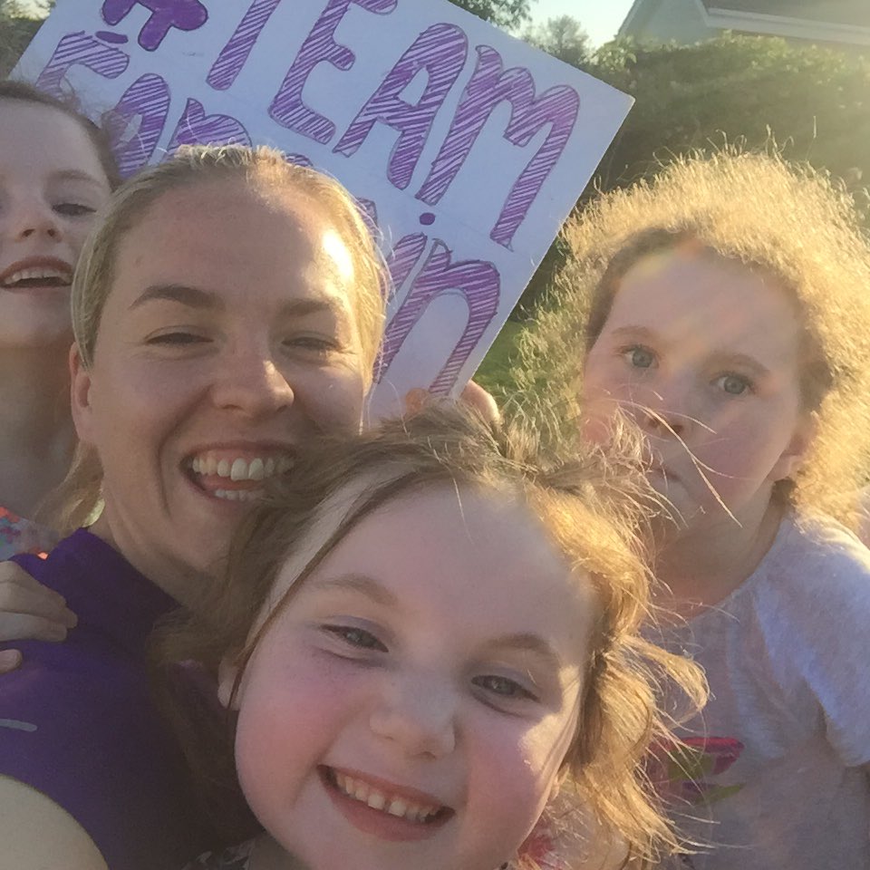 Good luck all <a href="/TeamEadaoin/">Team Eadaoin</a> doing <a href="/VhiWMM/">VhiWMM</a> in aid <a href="/cf_ireland/">CF Ireland</a>! give.everydayhero.com/ie/team-adaoin #teameadaoin #thiscutie 🏃🏼🏃🏼