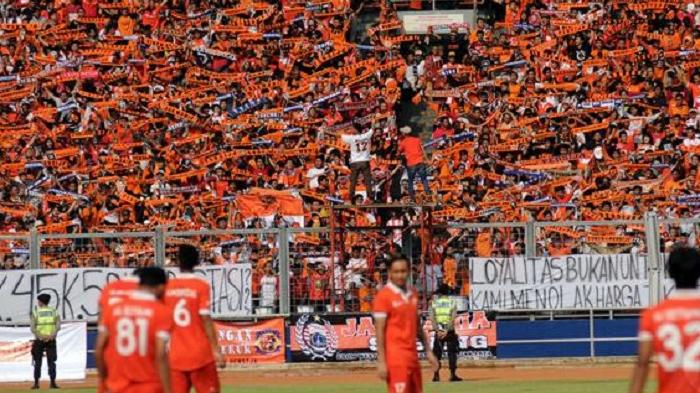 tribunSUPERBALL's tweet image. Tanpa Suporter PS TNI, Panpel Persija Jakarta Tetap Yakin Tiket Akan Habis - goo.gl/89BXY7